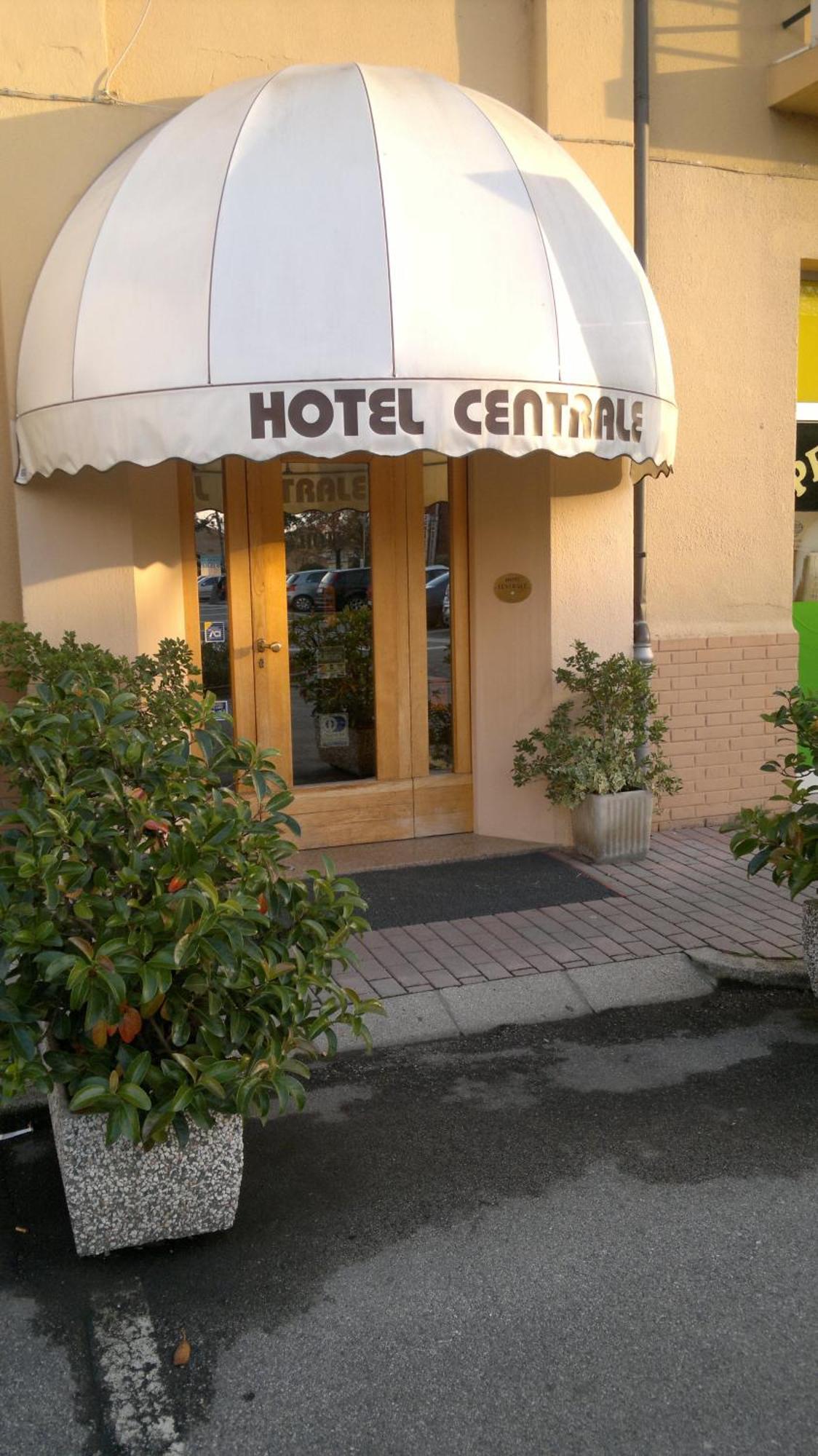Hotel Centrale Argenta المظهر الخارجي الصورة
